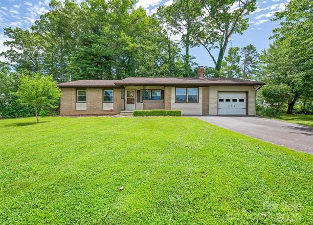Property at 131 Maywood Rd, Hendersonville, NC 28792, 3 beds, 2 baths