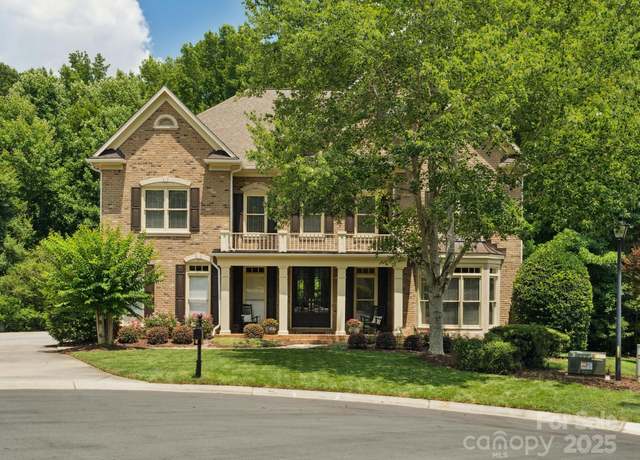 Property at 2103 Lytton Ln, Matthews, NC 28104, 5 beds, 4 baths