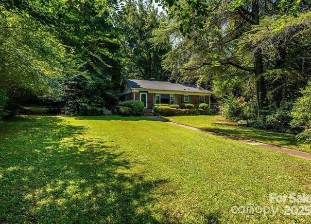 Property at 2250 Arnold Dr, Charlotte, NC 28205, 3 beds, 1 bath
