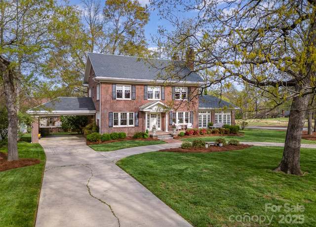 Property at 10 North Rd, Salisbury, NC 28144, 4 beds, 2.5 baths