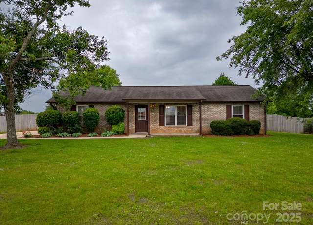 Property at 133 Pheasant Run Rd, Troutman, NC 28166, 3 beds, 2 baths