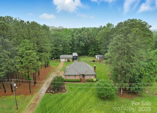 Property at 733 Killian Rd, Stanley, NC 28164, 3 beds, 2.5 baths