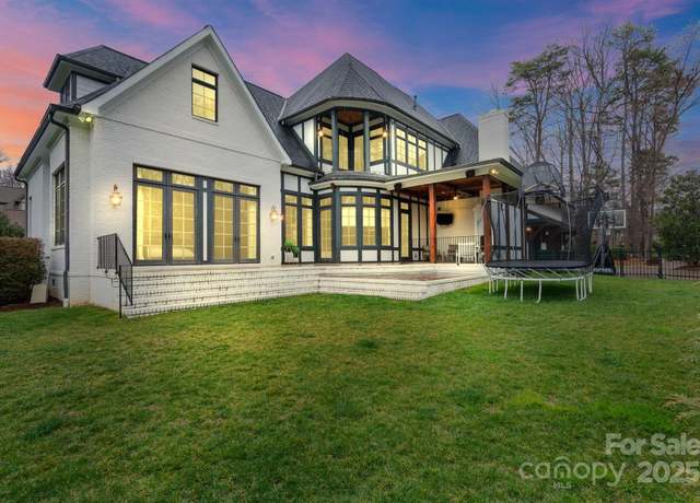 Property at 4336 Tottenham Rd, Charlotte, NC 28226, 4 beds, 4.5 baths