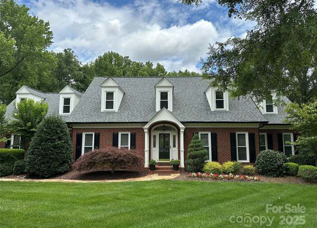 Property at 1240 Fawn Ridge Rd NW, Concord, NC 28027, 5 beds, 3 baths