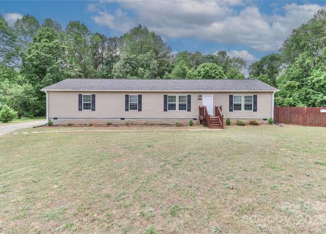 Property at 119 Marietta Rd, Mooresville, NC 28117, 3 beds, 2 baths