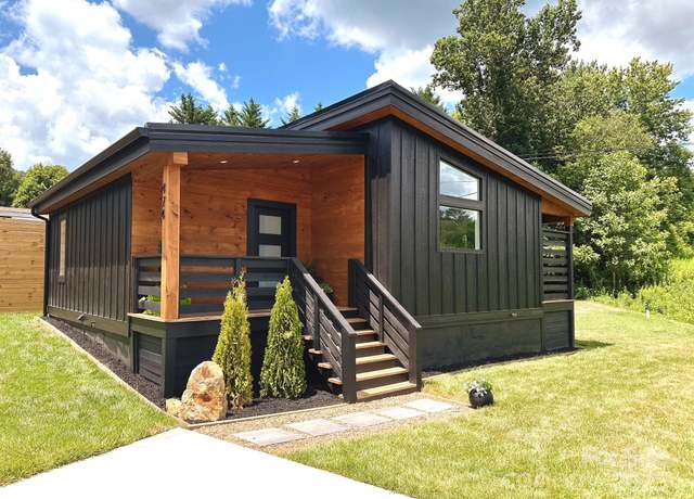 Property at 474 Upper Grassy Branch Rd, Asheville, NC 28805, 2 beds, 2 baths