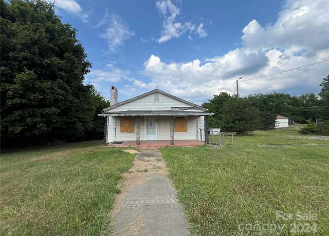 Property at 1900 Salome Church Rd, Charlotte, NC 28262, 3 beds, 1 bath
