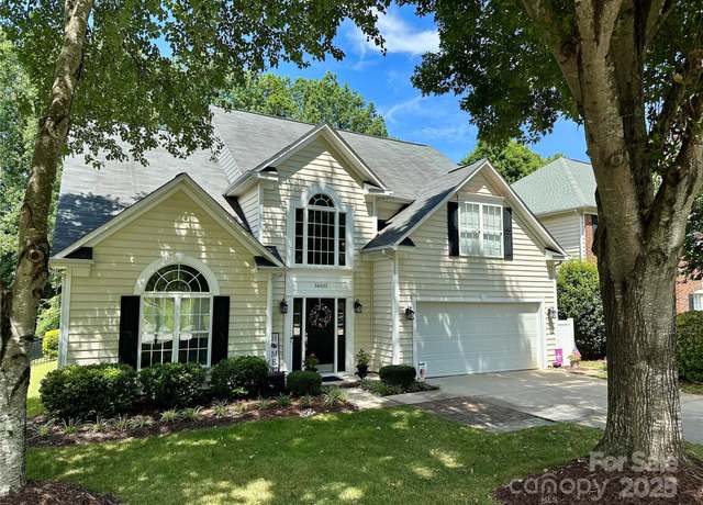 Property at 16101 Hollingbourne Rd, Huntersville, NC 28078, 5 beds, 3.5 baths