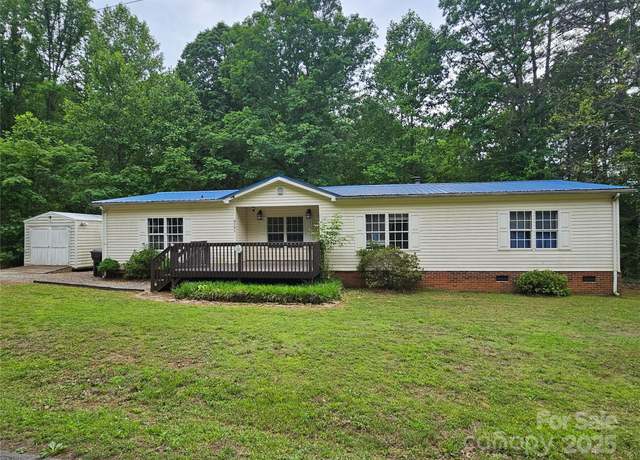 Property at 3191 Piedmont Rd, Morganton, NC 28655, 3 beds, 2 baths