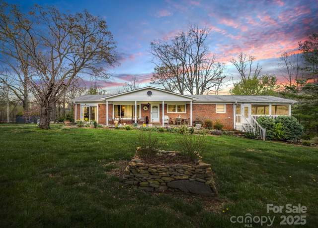 Property at 24 Clarke Rd, Asheville, NC 28805, 3 beds, 3 baths