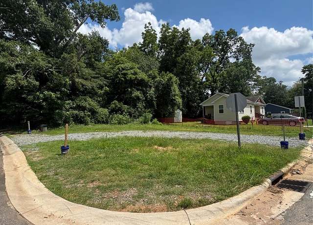 Property at 1316 Onyx St, Charlotte, NC 28216