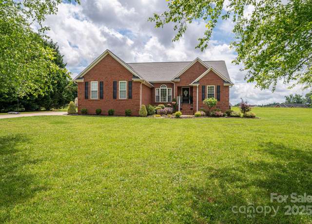 Property at 1111 Lizzie Ln, Salisbury, NC 28147, 3 beds, 2 baths