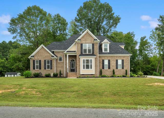 Property at 1632 County Line Rd, Kings Mountain, NC 28086, 4 beds, 2.5 baths