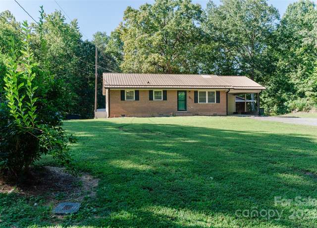 Property at 3013 Cemetery Dr, Salisbury, NC 28146, 2 beds, 1 bath
