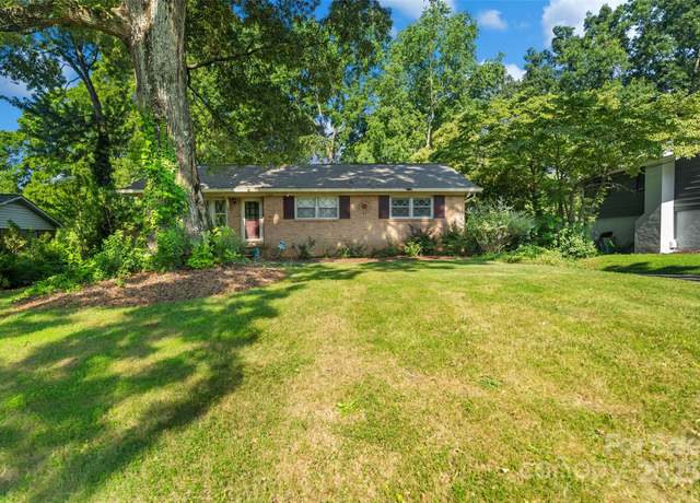 Property at 6632 Candlewood Dr, Charlotte, NC 28210, 4 beds, 2.5 baths