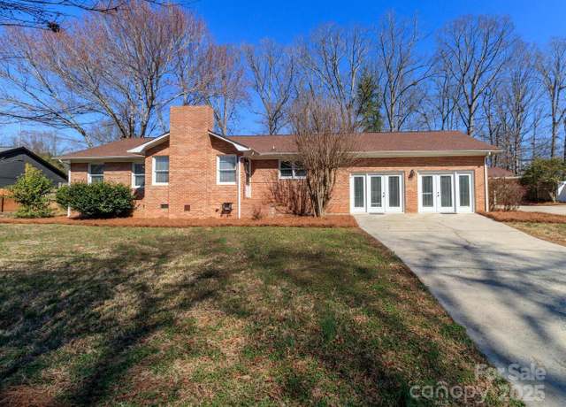 Property at 1003 Oak Hill Dr #24, Monroe, NC 28112, 3 beds, 3.5 baths