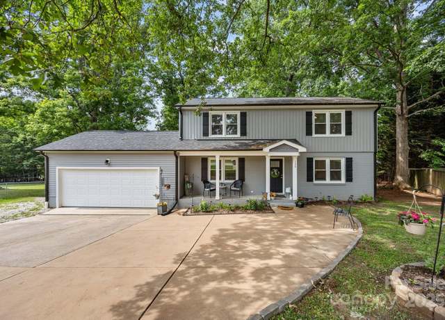 Property at 130 Cherokee Ln, Salisbury, NC 28147, 4 beds, 3 baths