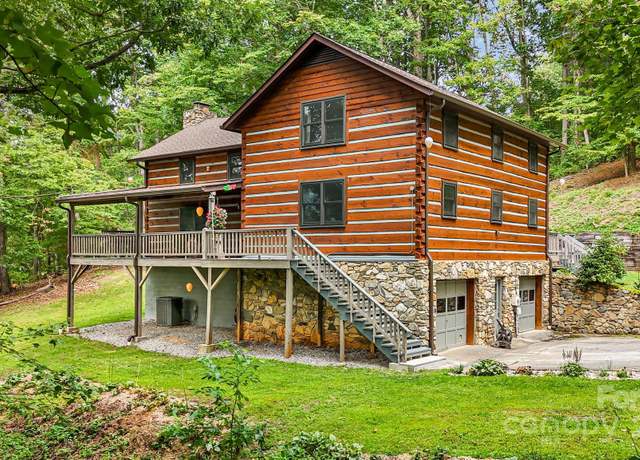 Property at 22 Beech Tree Ln, Asheville, NC 28804, 3 beds, 2 baths