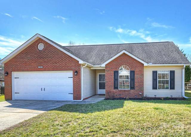 Property at 1032 Ridgefield Cir, Indian Trail, NC 28079, 3 beds, 2 baths