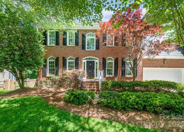 Property at 511 Pembroke Ln, Waxhaw, NC 28173, 4 beds, 2.5 baths