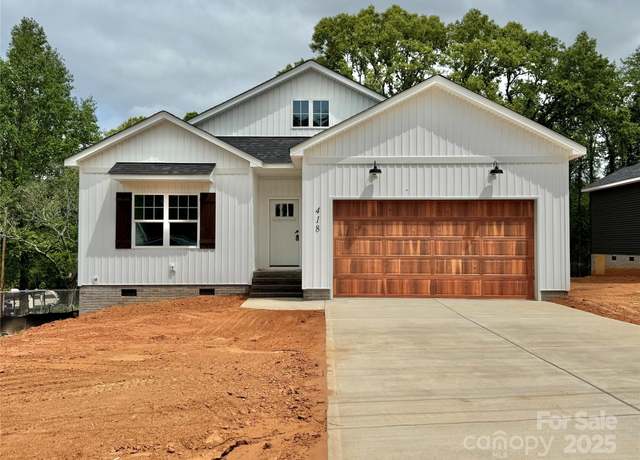 Property at 418 W Westview St, Gastonia, NC 28052, 3 beds, 2 baths