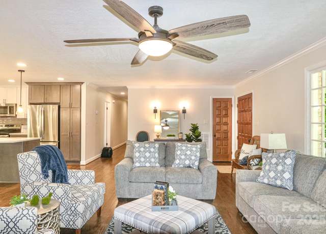 Property at 125 Dutchman Creek Rd, Elkin, NC 28621, 3 beds, 2.5 baths