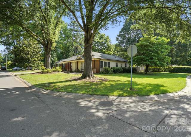 Property at 5229 Milford Rd, Charlotte, NC 28210, 3 beds, 1.5 baths