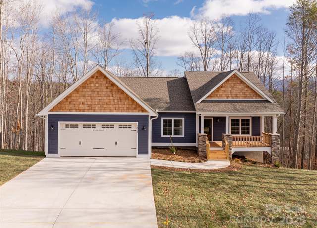 Property at 224 Country Dr, Mars Hill, NC 28754, 3 beds, 3 baths