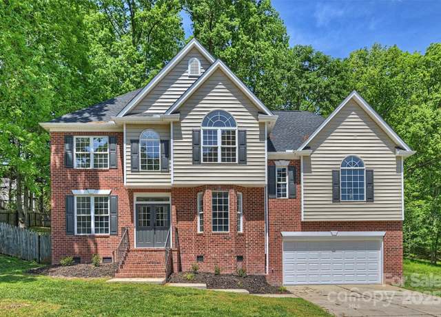 Property at 2544 Barrington Ct, Rock Hill, SC 29732, 4 beds, 2.5 baths