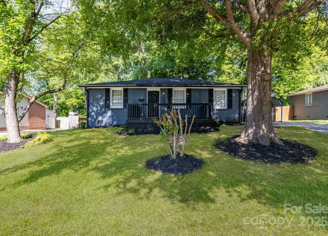 Property at 3637 Glenville Ave, Charlotte, NC 28215, 3 beds, 1.5 baths