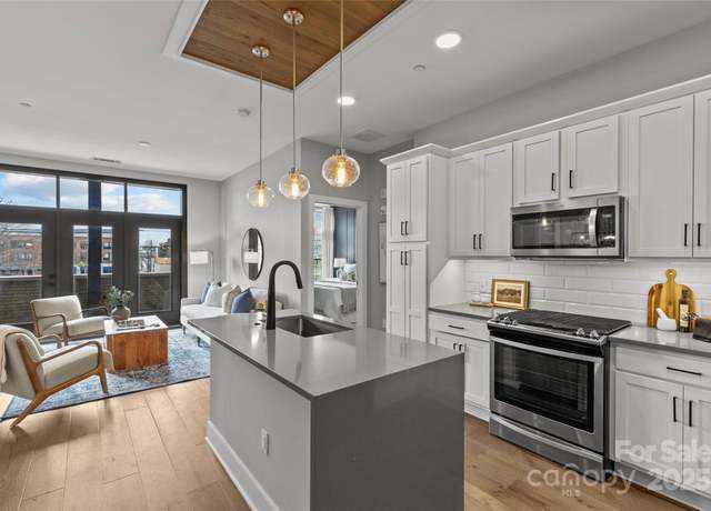 Property at 2401 Euclid Ave #213, Charlotte, NC 28203, 2 beds, 2.5 baths