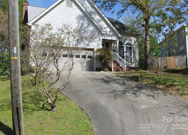 Property at 9915 Lottie Ln, Charlotte, NC 28262, 3 beds, 2.5 baths