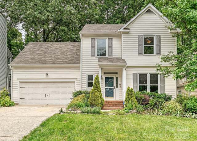 Property at 4315 Poplar Grove Dr, Charlotte, NC 28269, 4 beds, 2.5 baths