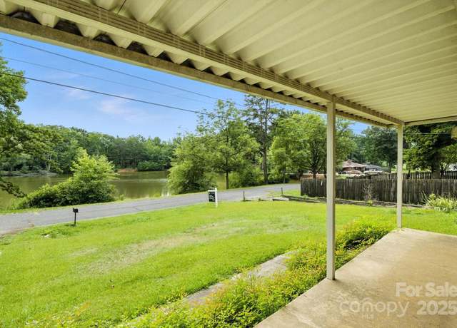 Property at 1420 Briarwood Ter St, Salisbury, NC 28147, 3 beds, 1.5 baths