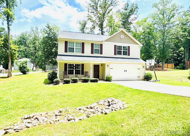 Property at 1528 Magnolia Dr #8, Lancaster, SC 29720, 4 beds, 2.5 baths