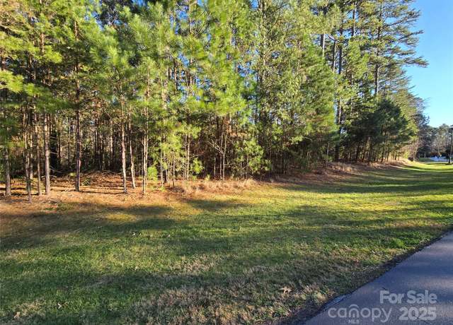 Property at 137 Heron Bay Dr, Badin Lake, NC 28127