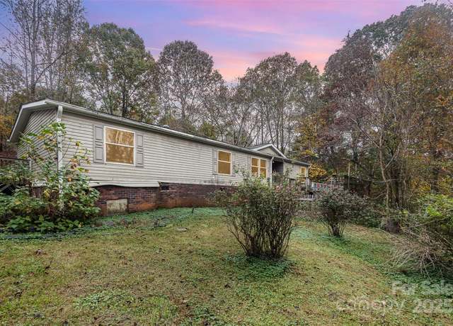 Property at 811 Acclaim Dr, York, SC 29745, 3 beds, 2 baths