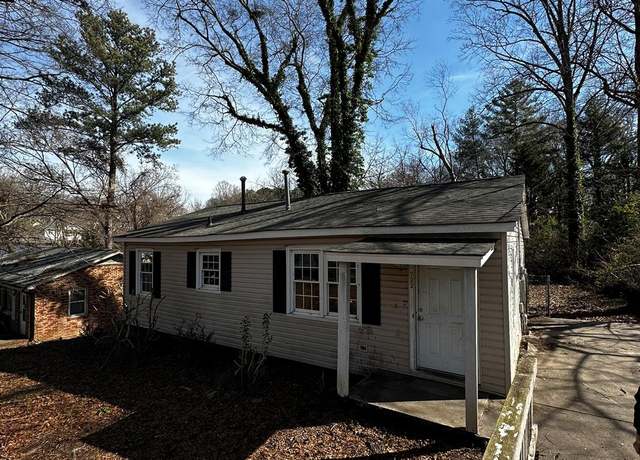 Property at 722 S Weldon St, Gastonia, NC 28052, 3 beds, 1 bath