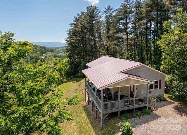 Property at 174 Diamond Pt, Canton, NC 28716, 3 beds, 2 baths