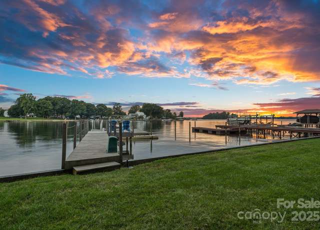 Property at 20509 Island Forest Dr, Cornelius, NC 28031, 4 beds, 3.5 baths
