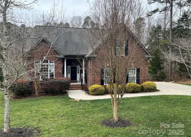 Property at 254 Streamside Pl, Mooresville, NC 28115, 3 beds, 4.5 baths