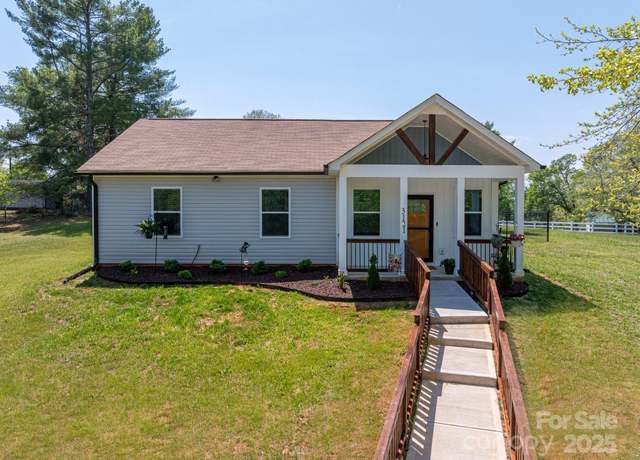 Property at 3121 Suffolk Dr, Shelby, NC 28152, 3 beds, 2 baths