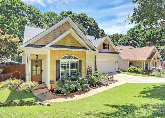 Property at 13929 Hastings Farm Rd, Huntersville, NC 28078, 4 beds, 3 baths