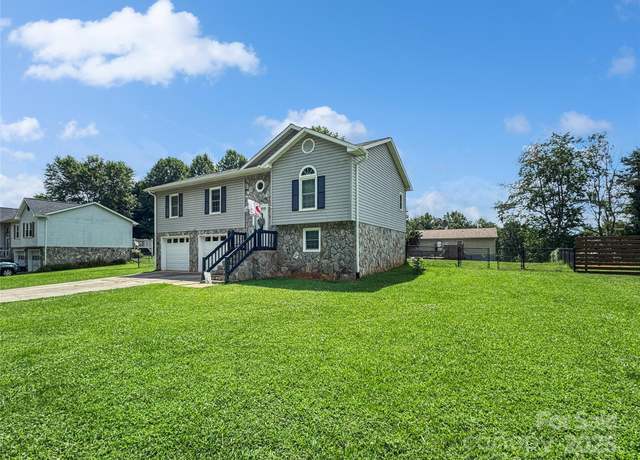 Property at 1443 Baton School Rd, Granite Falls, NC 28630, 3 beds, 2 baths