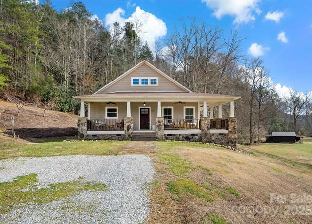 Property at 192 Mountain View Rd, Marion, NC 28752, 3 beds, 2 baths