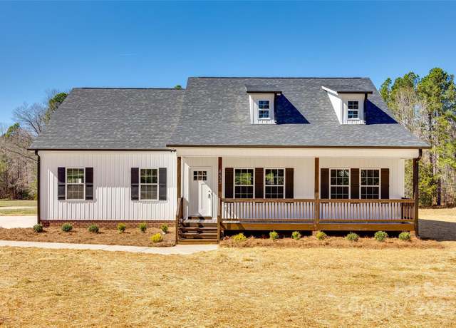 Property at 453 Cedar Grove Rd, Clover, SC 29710, 4 beds, 3 baths