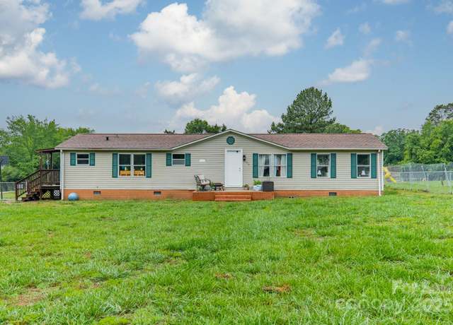 Property at 110 Crescent Heights Dr, Salisbury, NC 28146, 3 beds, 2 baths