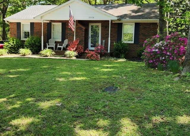 Property at 10624 Wood Meadow Dr, Charlotte, NC 28227, 3 beds, 2 baths