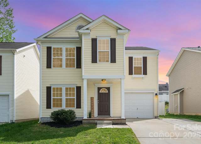 Property at 13514 Tartarian Ct, Charlotte, NC 28215, 3 beds, 2.5 baths
