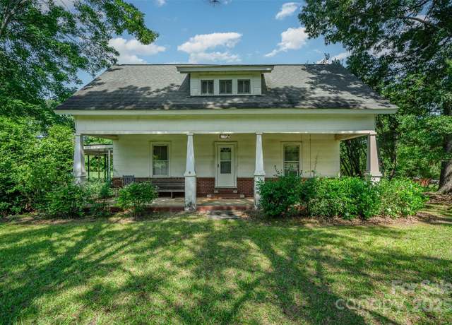 Property at 4612 Rehobeth Rd, Waxhaw, NC 28173, 3 beds, 1 bath